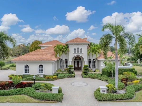 7007 Portmarnock Pl, Lakewood Ranch, FL 34202