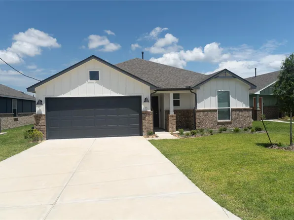 75 Road 51030, Cleveland, TX 77327