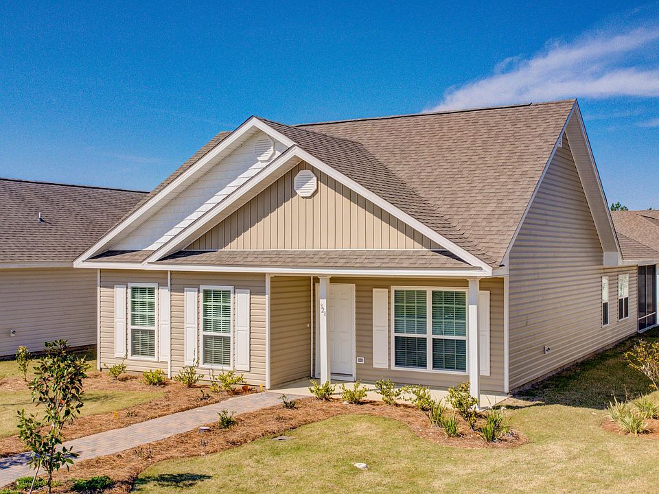 1st image of 328 Cornelia St Lot 204