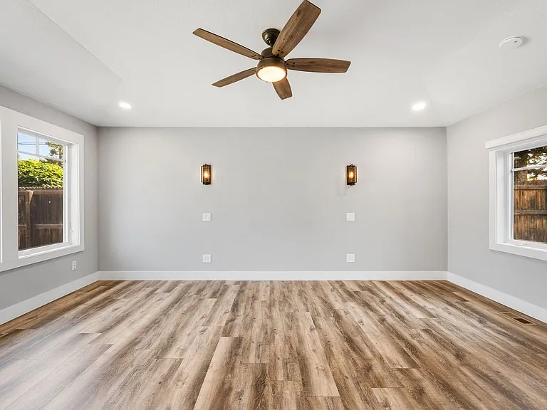 7501 E 21st Ave — Photo 13