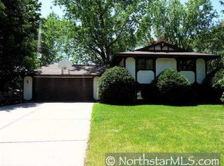 116 Old County Road C E, Saint Paul, MN 55117