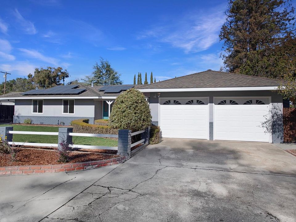 1st image of 22399 Creston Dr
