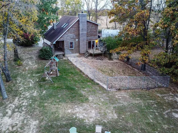 30283 Beecher Rd, Modesto, IL 62667