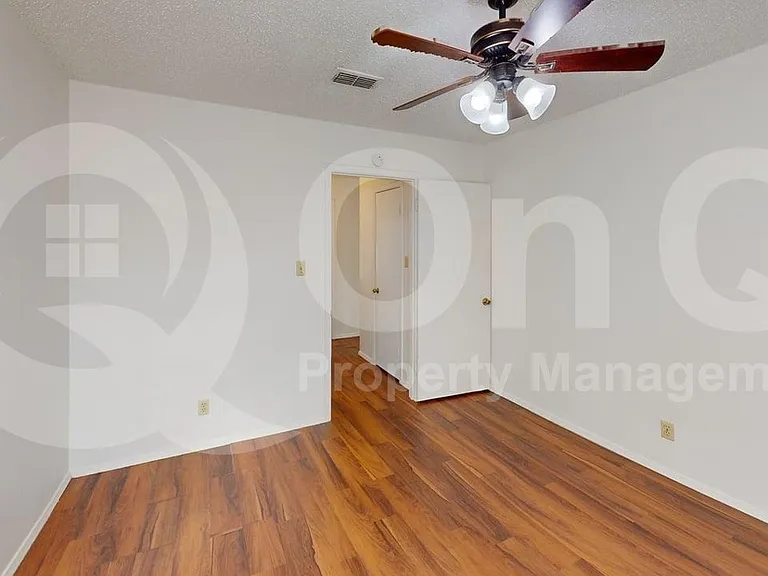 410 Bryan St #10 — Photo 14