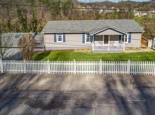 112 Phyllis Dr, Charleston, WV 25302