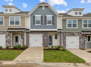 2114 Willow Glen Dr, Graham, NC 27253