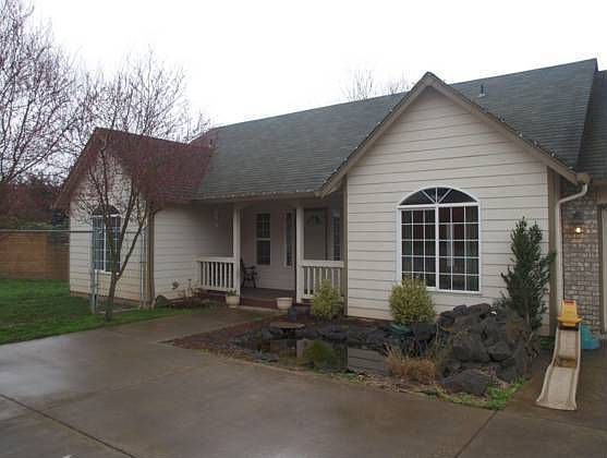 1st image of 4009 NE 118th St