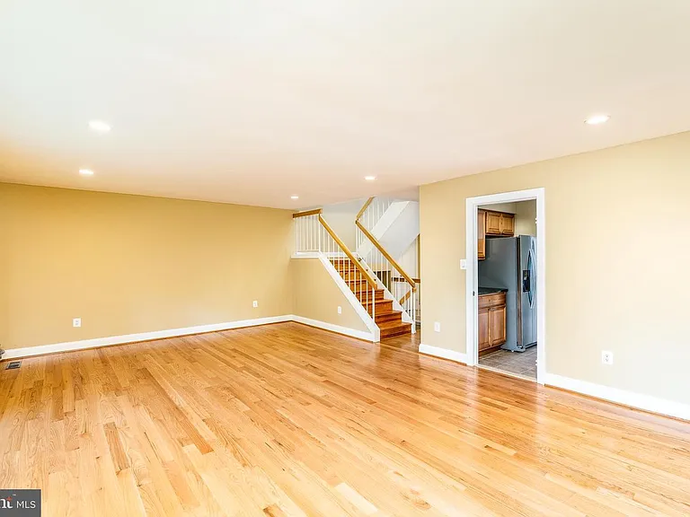 3134 Delburne Ct — Photo 6