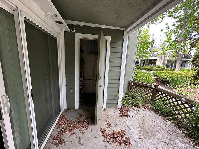 700 E Lake Dr #77 — Photo 34