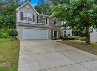 5681 Skylar Creek Ln, Buford, GA 30518