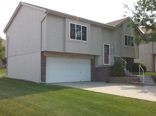 14905 Spencer St, Omaha, NE 68116