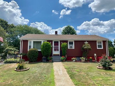 585 Nichols St, Fall River, MA, 02720