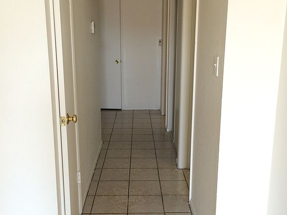 5th image of 9002 W Mackenzie Dr