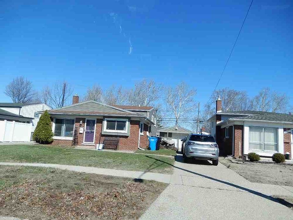 2nd image of 1277 Parliament Ave