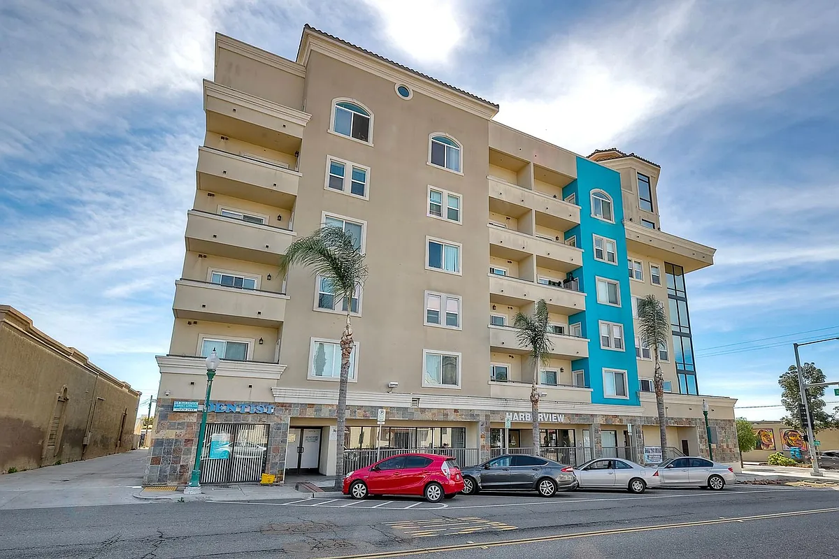 Building Photo - Harborview Apartments
