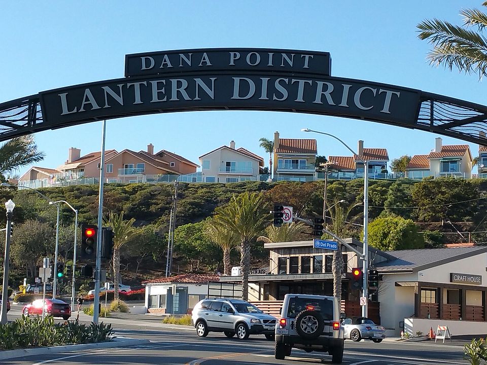 Located in the desirable Lantern District