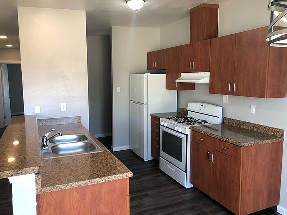 5th image of 5205 Pikes Peak Dr