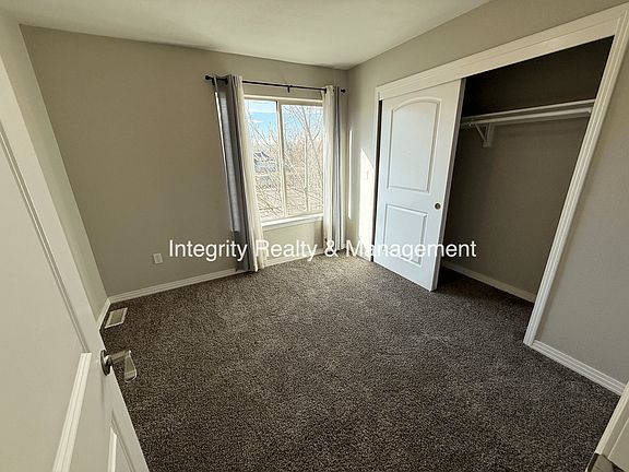 5th image of 4001 E 16th Ave