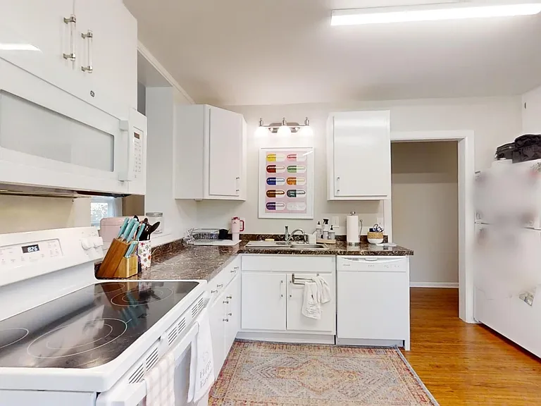 560 Sherwood Dr — Photo 13