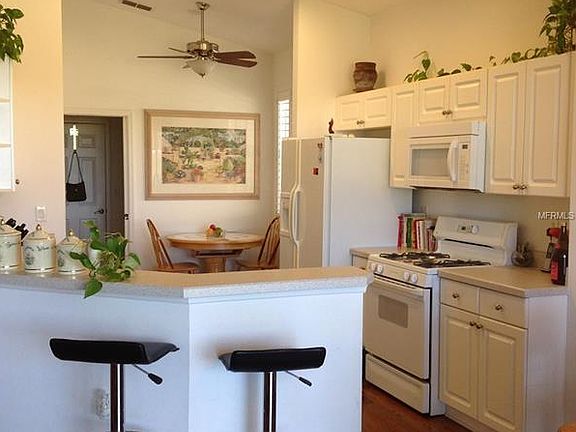 2nd image of 1075 Mesa Verde Ct