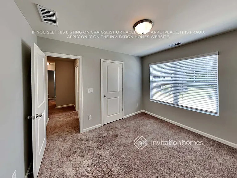 229 N Fortune Way — Photo 18