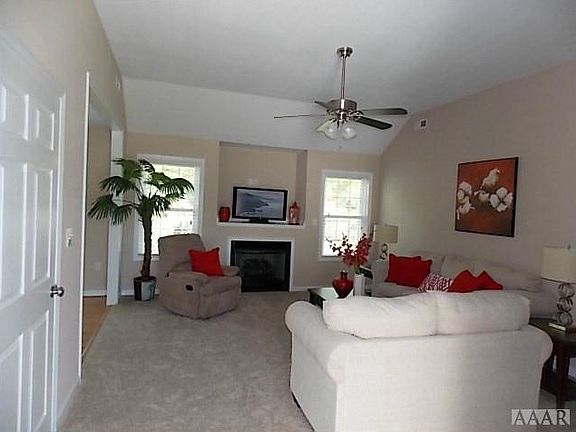 3rd image of 106 Academy Ct