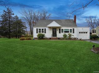 22 Wendover Drive, Poughkeepsie, NY 12601