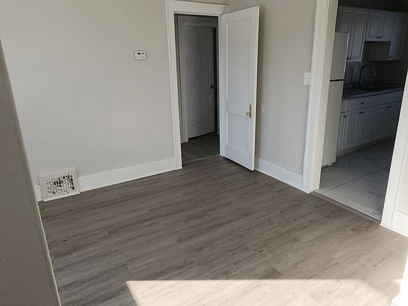 3rd image of 7009 Orchard Ave