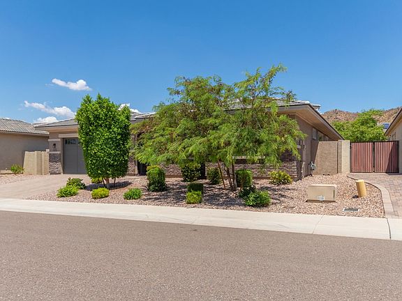 2nd image of 10052 W Spur Dr