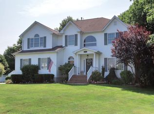 2010 Allenwood Rd, Wall Township, NJ 07719