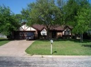 2905 Hillside Dr, Bryan, TX 77802