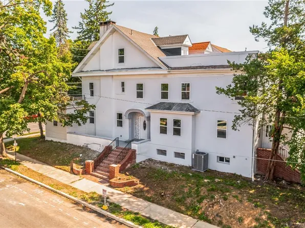 1550 W Walnut St, Allentown, PA 18102