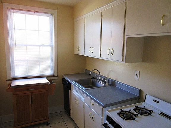 5th image of 3610 Warrensville Center Rd APT 12A