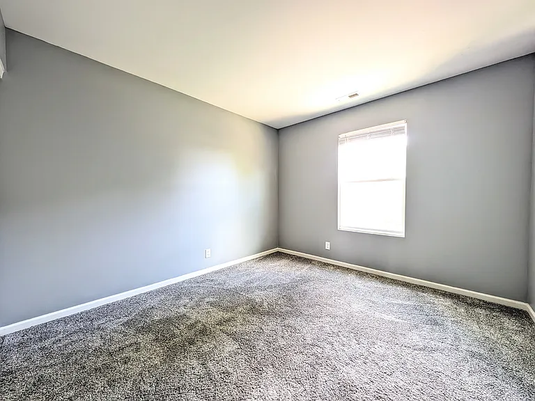 2540 Carlisle Ln — Photo 20
