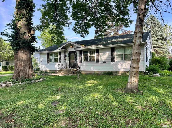 924 Westview Dr, Springfield, IL 62704