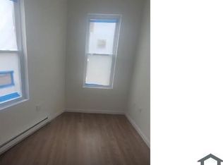 470 Linwood St APT 1, Brooklyn, NY 11208