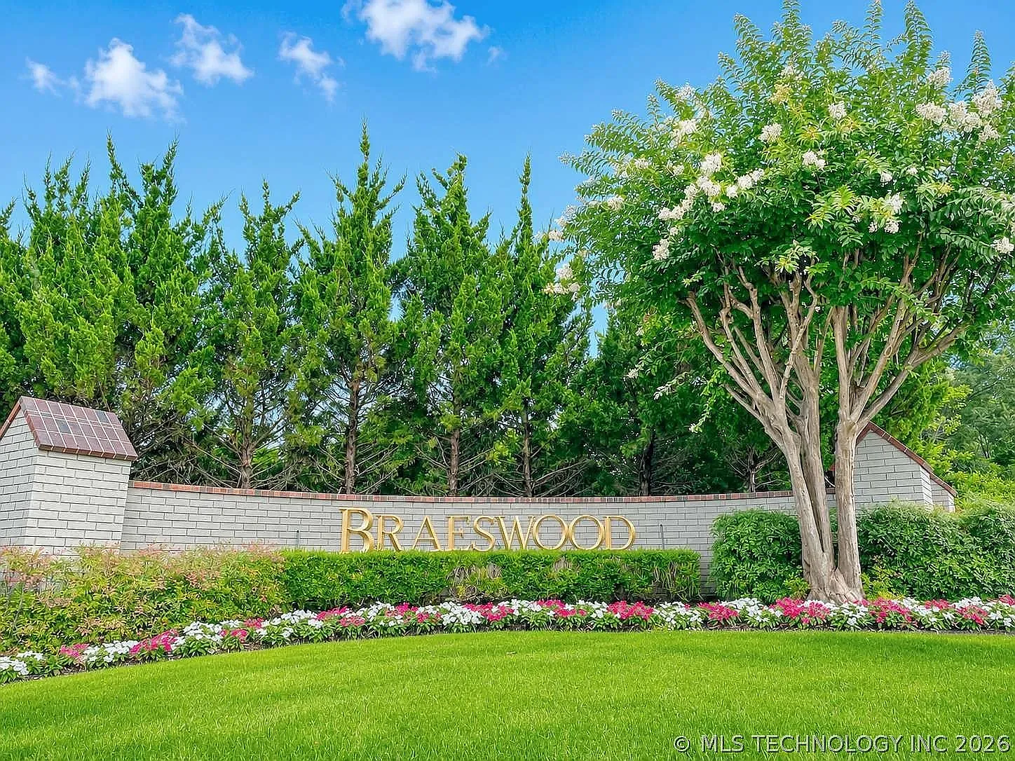 4 bed, 3294 sqft, $4,300 — Photo 2