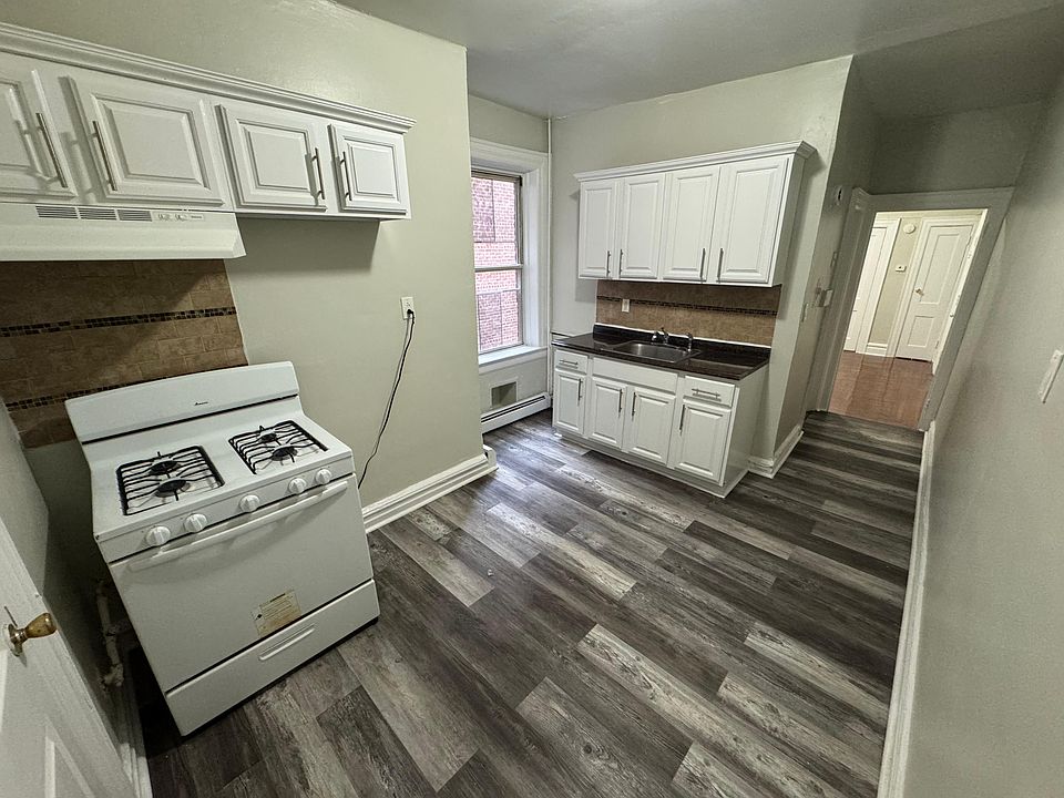1st image of 378 Park Ave #33C