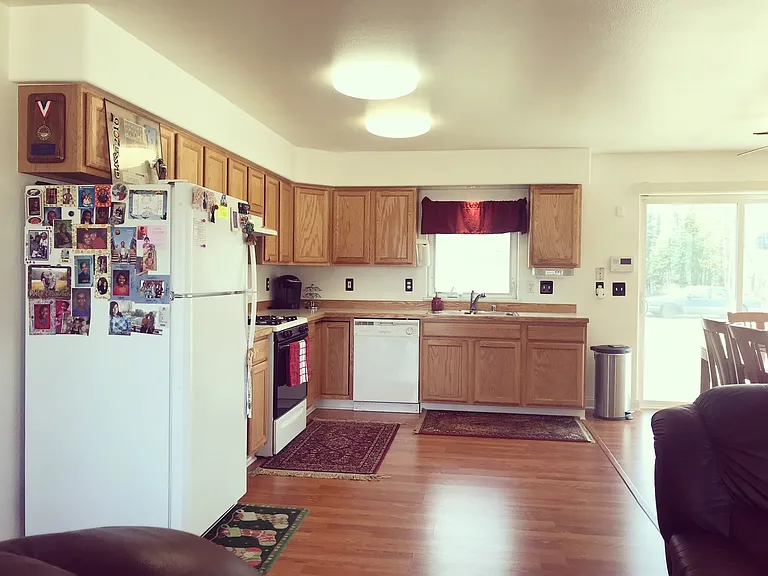 2604 E Cowles St — Photo 4