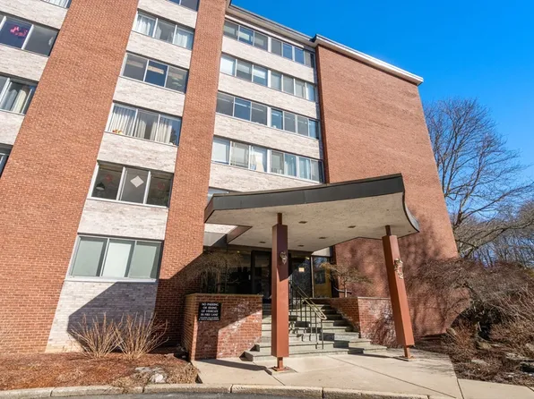 22 Chestnut Pl APT 307, Brookline, MA 02445
