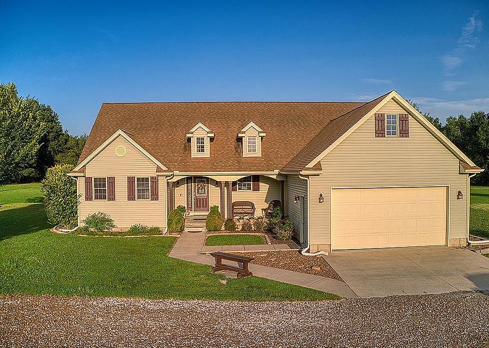 1st image of 3505 SE 40th St