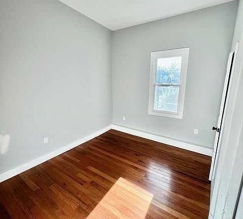5th image of 481 Central Ave #1L