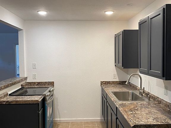 4th image of 115 Woley Dr