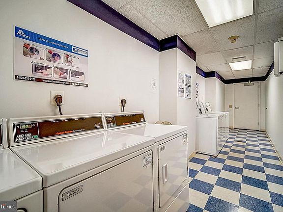 3rd image of 1100 Vine St APT 407
