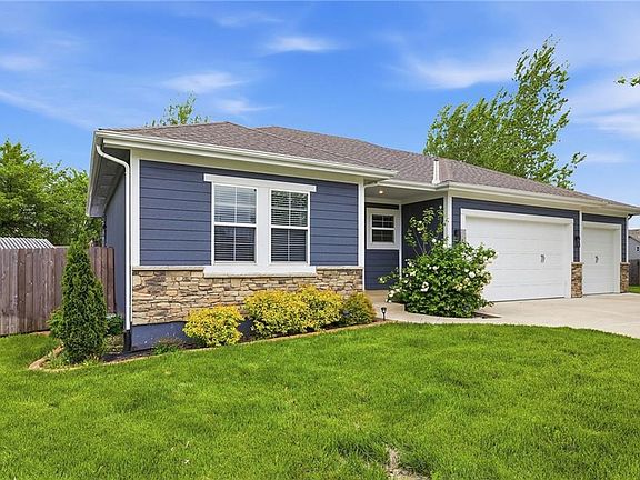 2nd image of 1401 Rylee Ct