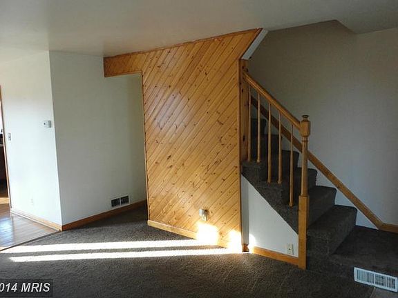 3rd image of 7928 Saint Gregory Dr