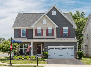 24958 Great Berkhamsted Dr, Aldie, VA 20105