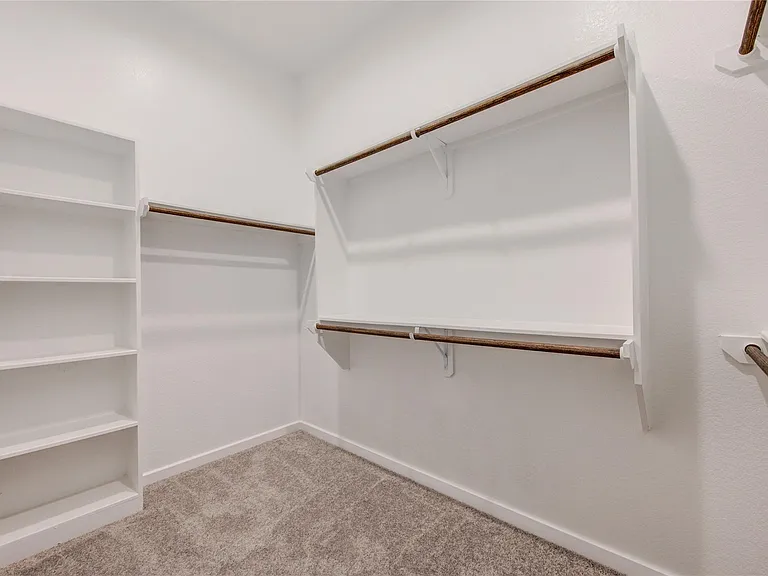 4203 Maple Glen Dr — Photo 16
