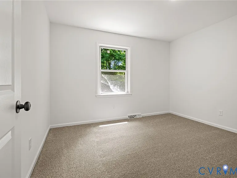 7309 John Elizabeth Pl — Photo 37