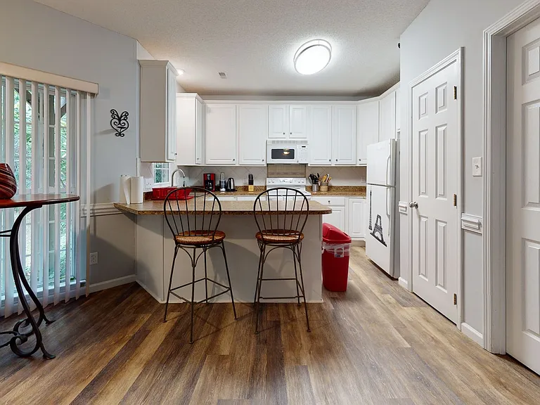 14601 Pomerol Ln — Photo 2